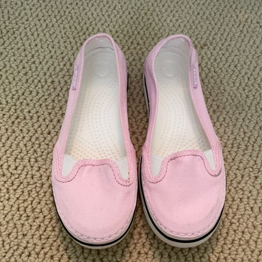 Crocs flats
